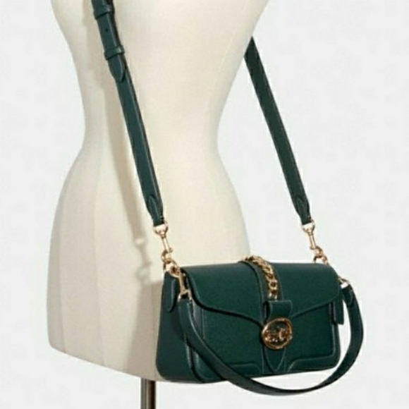 Coach Handbags - 🎉HP🎉Coach Chain Leather Shoulder Crossbody Bag